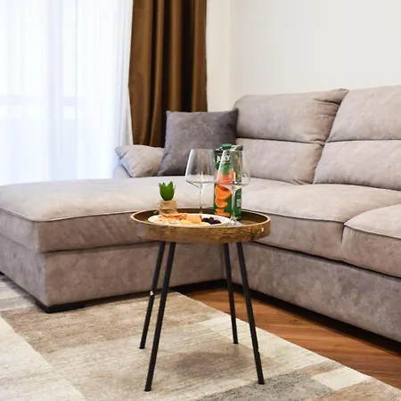 Worldwide Apartman *